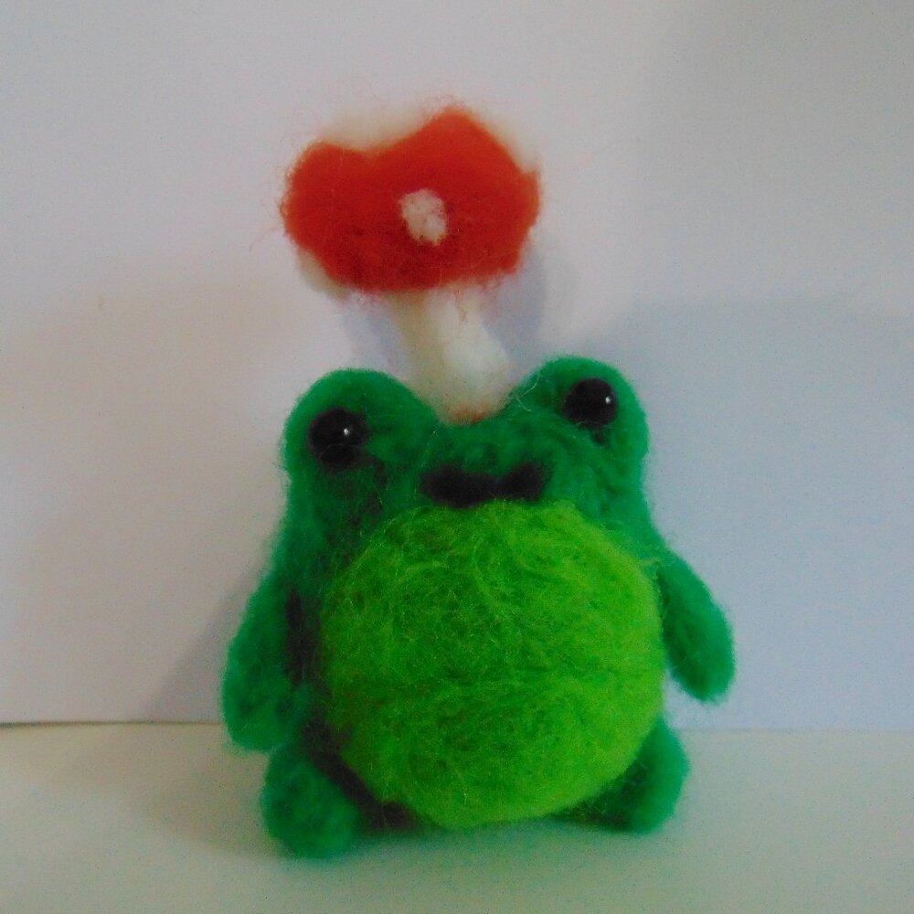 Needle Felted Frog with a Mushroom